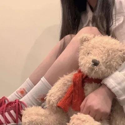 湖畔春晓